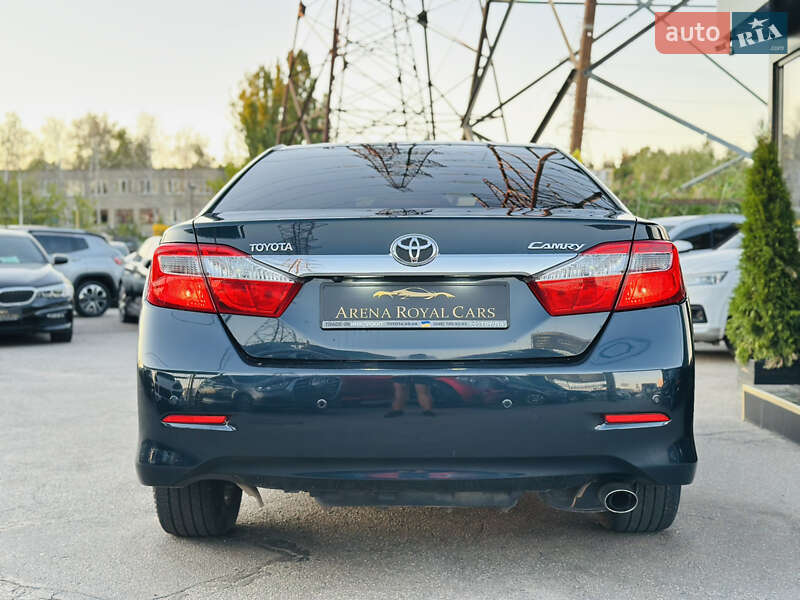 Toyota Camry 2012