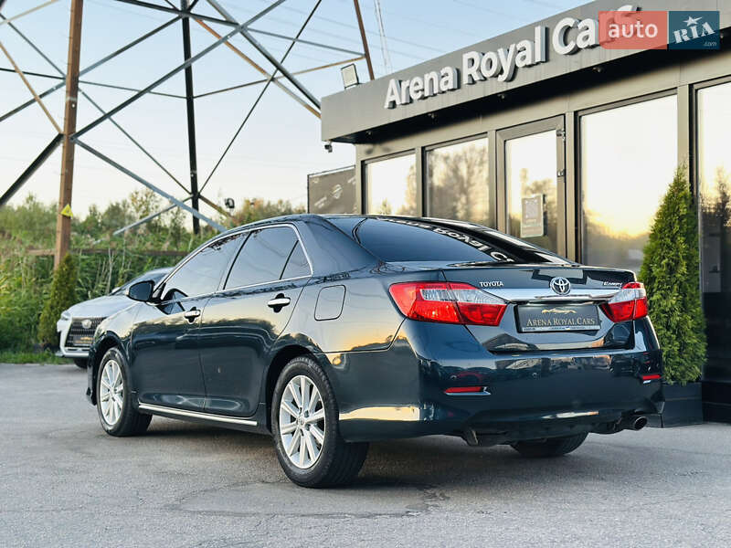 Toyota Camry 2012