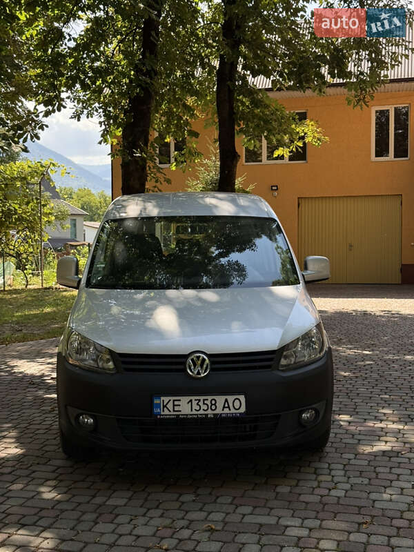Volkswagen Caddy 2011