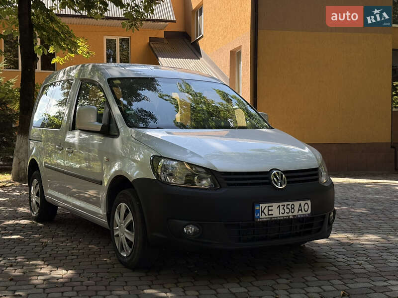 Volkswagen Caddy 2011