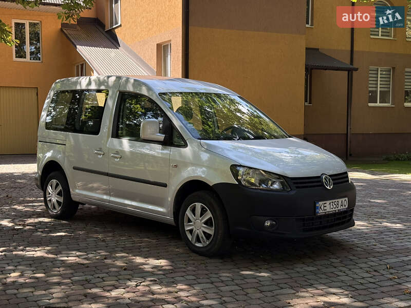 Volkswagen Caddy 2011