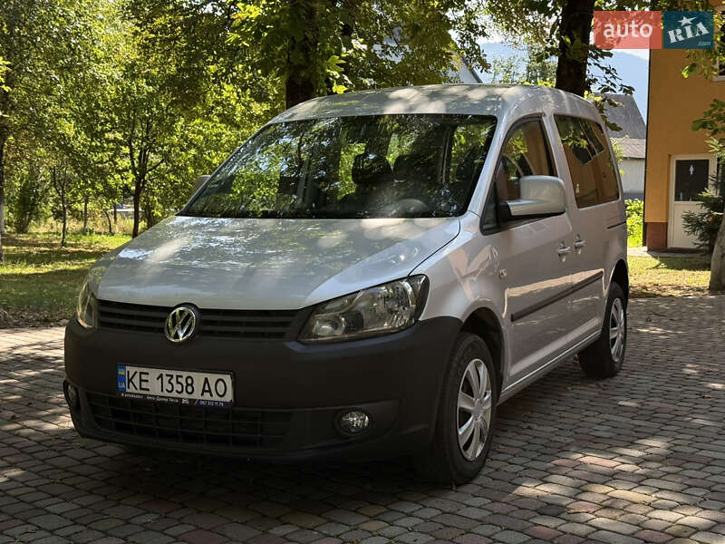 Volkswagen Caddy 2011