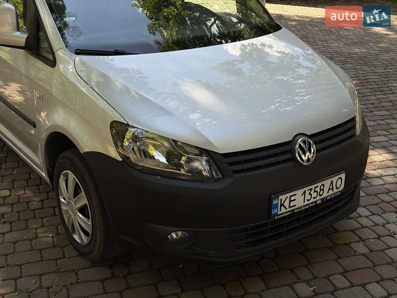 Volkswagen Caddy 2011