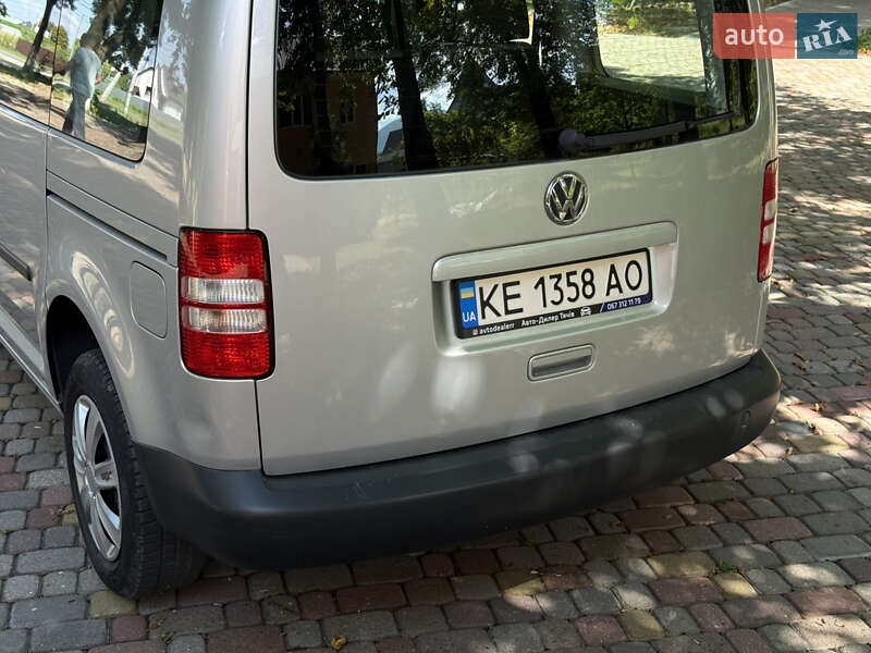 Volkswagen Caddy 2011