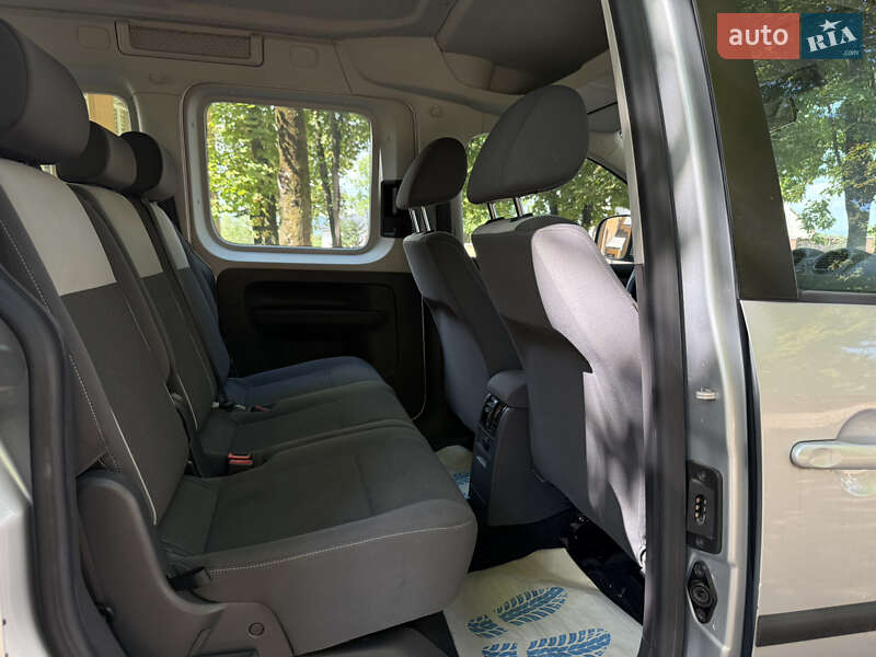 Volkswagen Caddy 2011