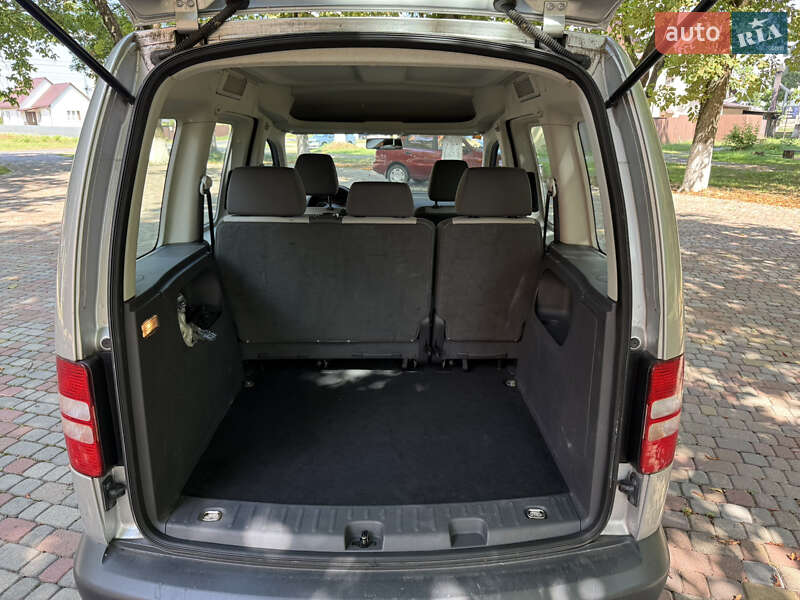 Volkswagen Caddy 2011