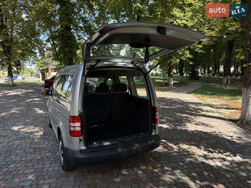 Volkswagen Caddy 2011