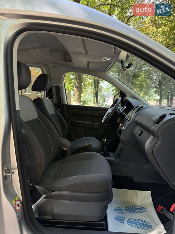 Volkswagen Caddy 2011