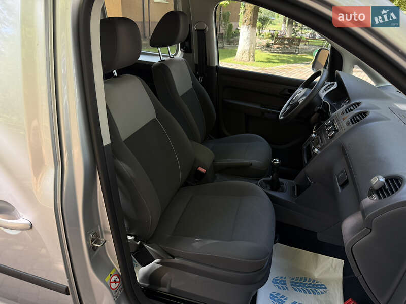 Volkswagen Caddy 2011