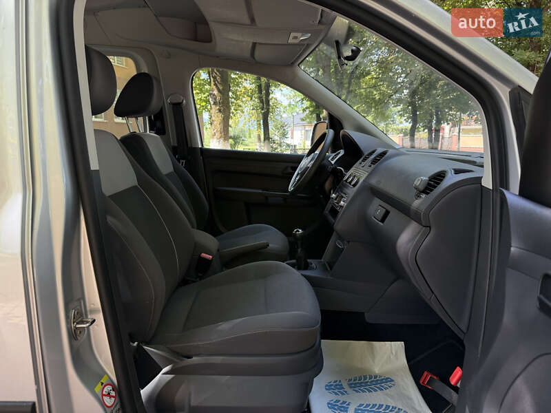 Volkswagen Caddy 2011