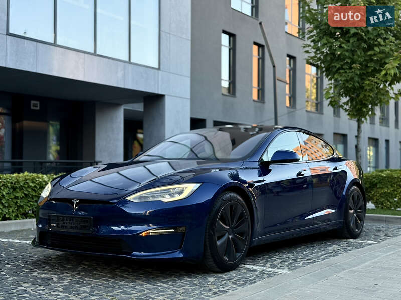 Tesla-17