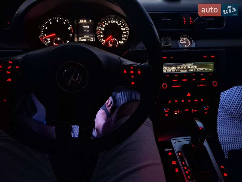 Volkswagen Passat 2012