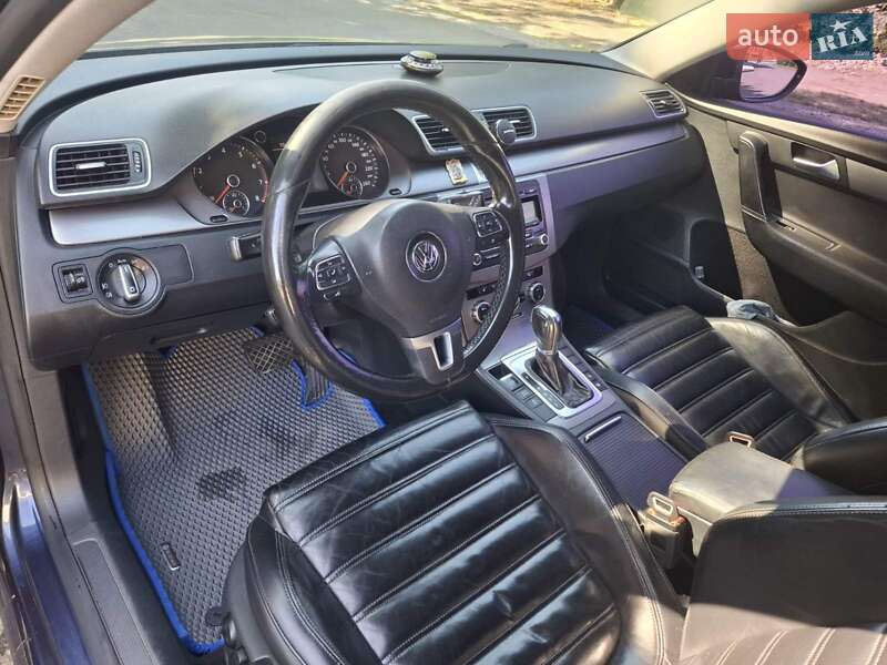 Volkswagen Passat 2012