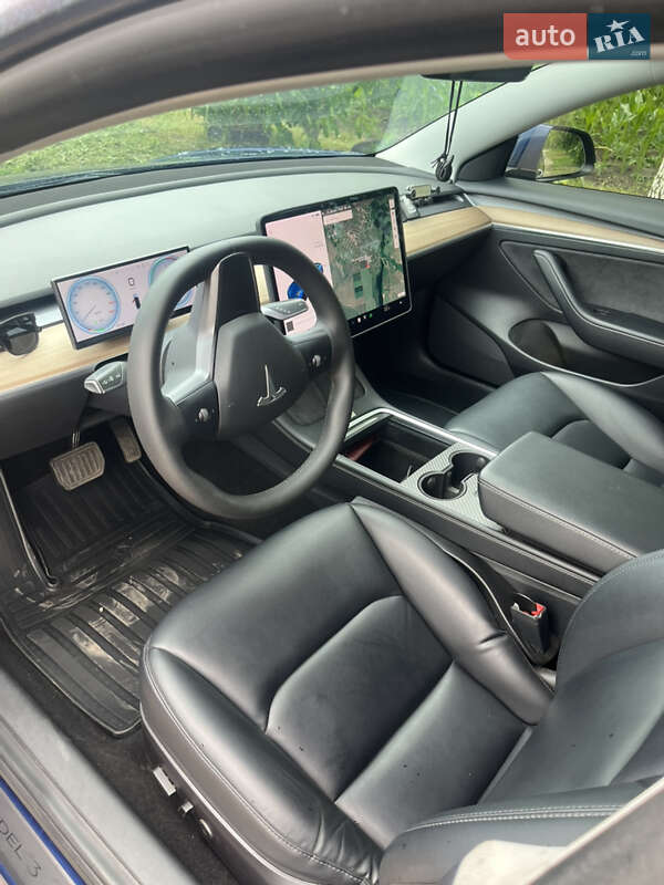 Tesla Model 3 2021