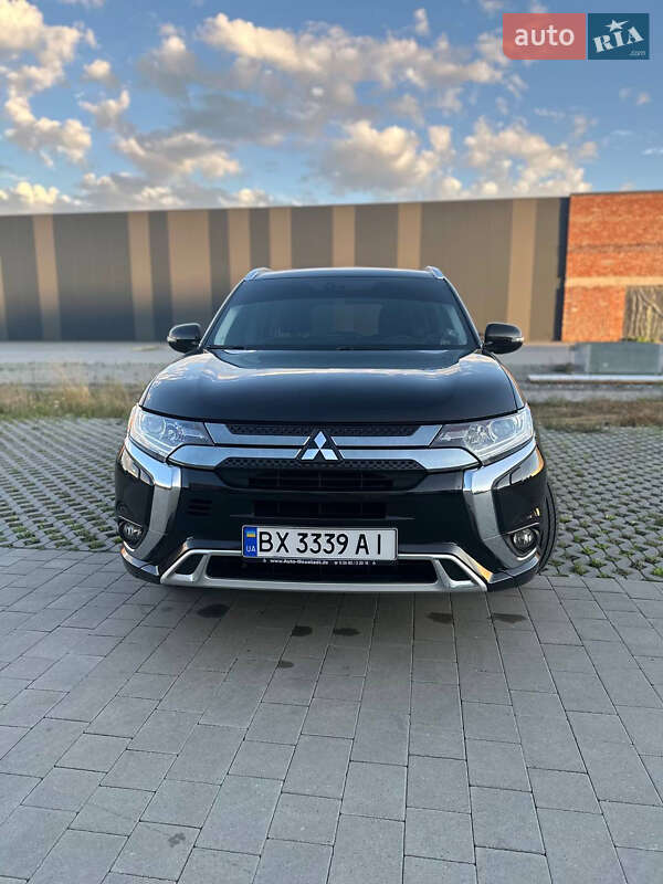Mitsubishi Outlander 2018