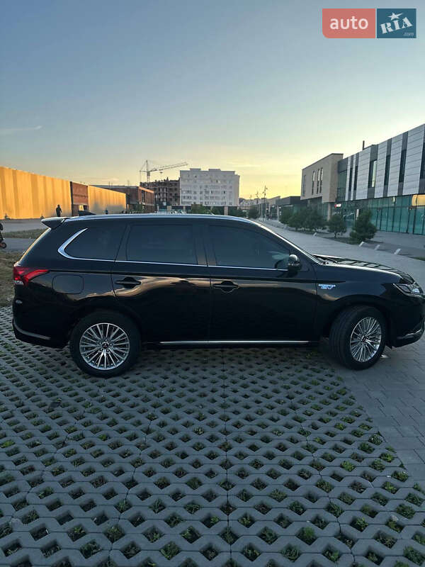 Mitsubishi Outlander 2018