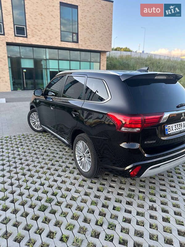 Mitsubishi Outlander 2018