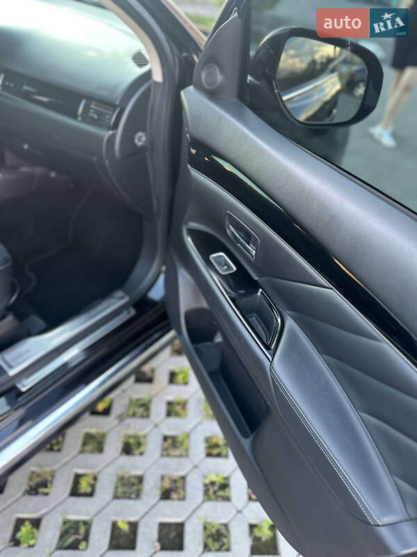 Mitsubishi Outlander 2018