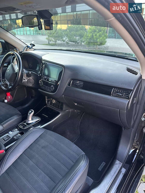 Mitsubishi Outlander 2018