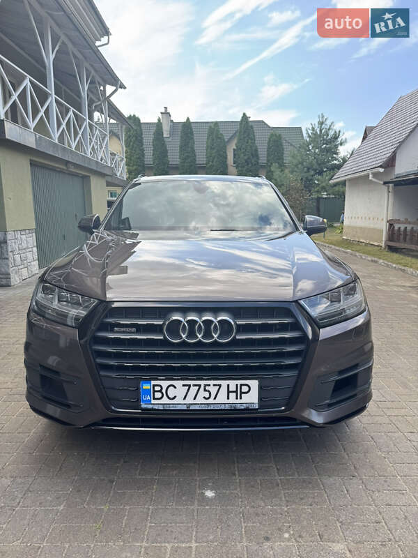 Audi-33