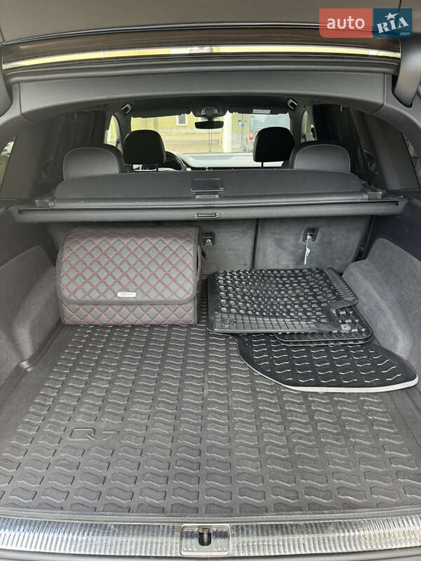 Audi-25