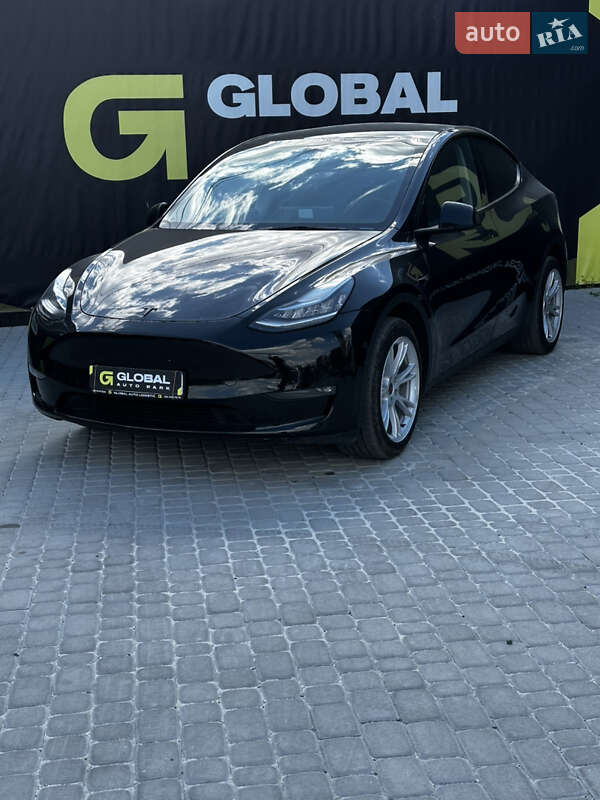 Tesla Model Y 2023