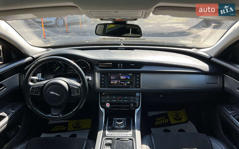 Jaguar XF 2017