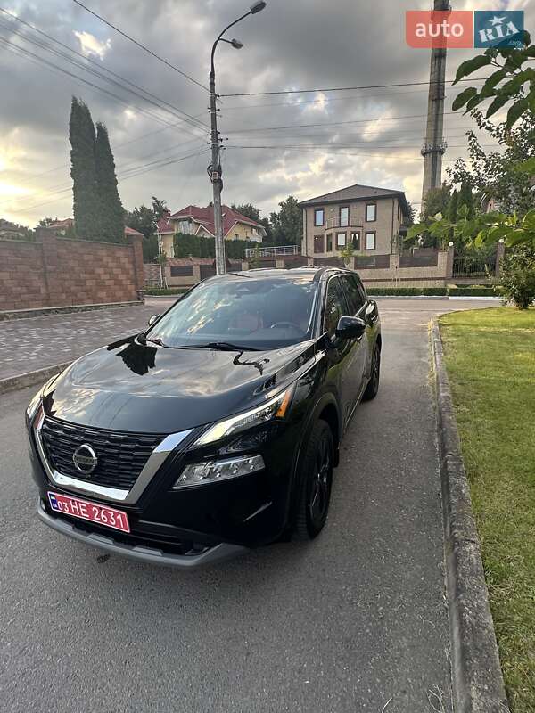 Nissan-4