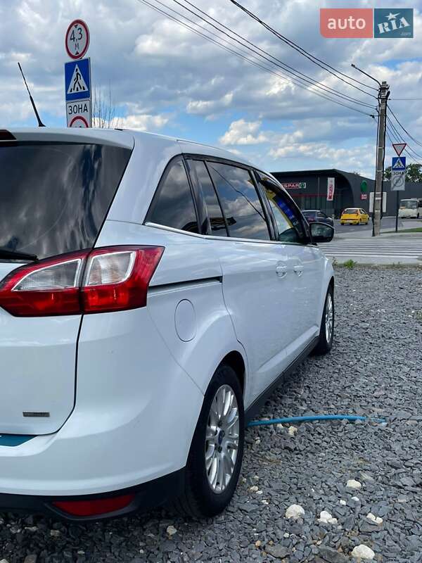 Ford Grand C-Max 2012