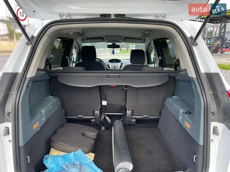 Ford Grand C-Max 2012