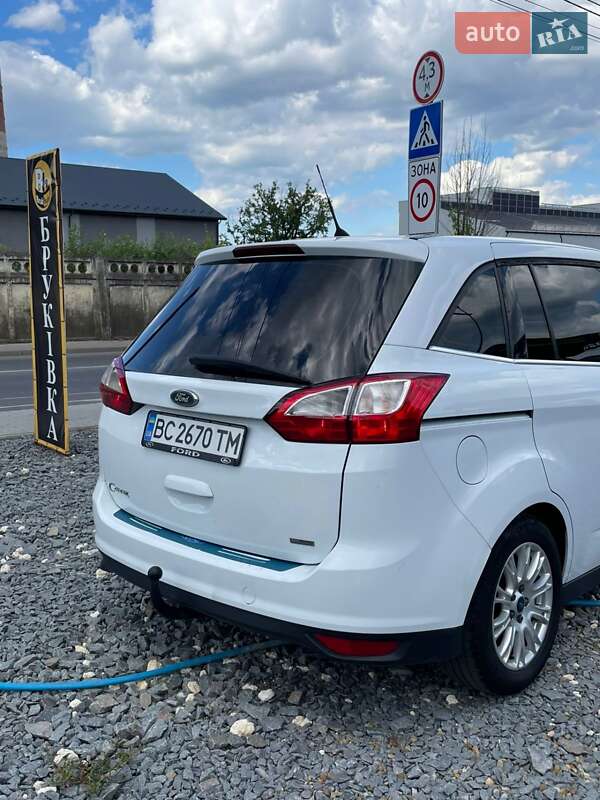 Ford Grand C-Max 2012