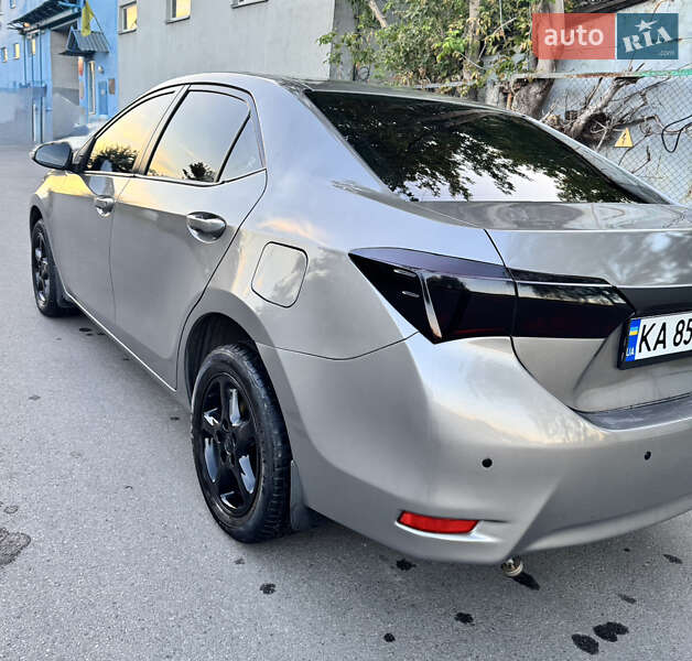 Toyota Corolla 2013
