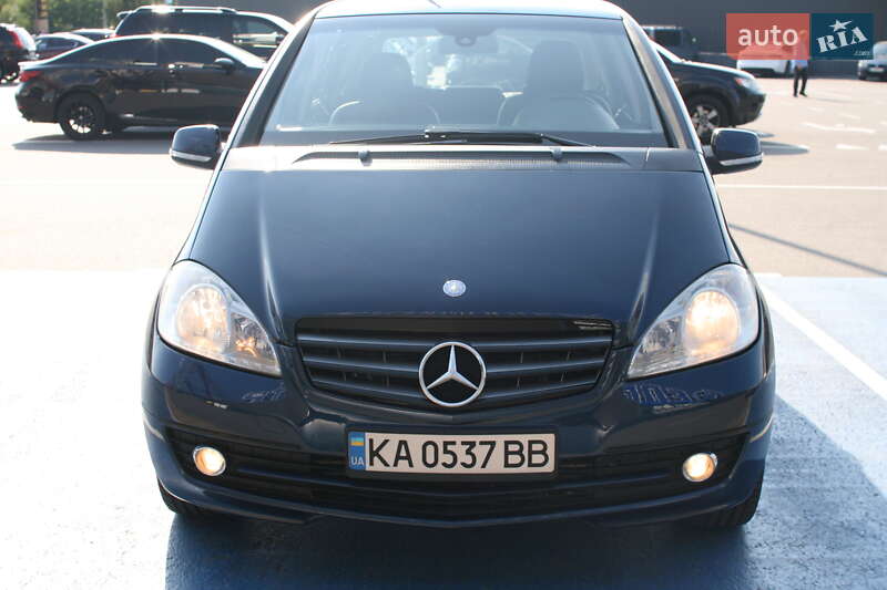 Mercedes-Benz A-Class 2011