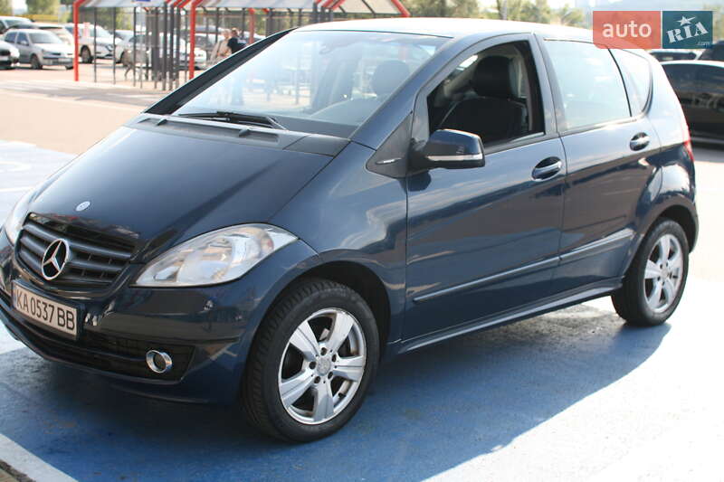 Mercedes-Benz A-Class 2011