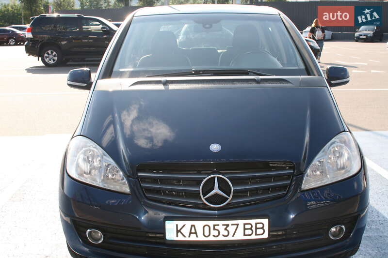 Mercedes-Benz A-Class 2011