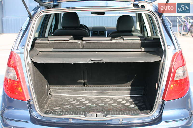 Mercedes-Benz A-Class 2011