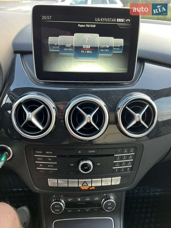 Mercedes-Benz B-Class 2015