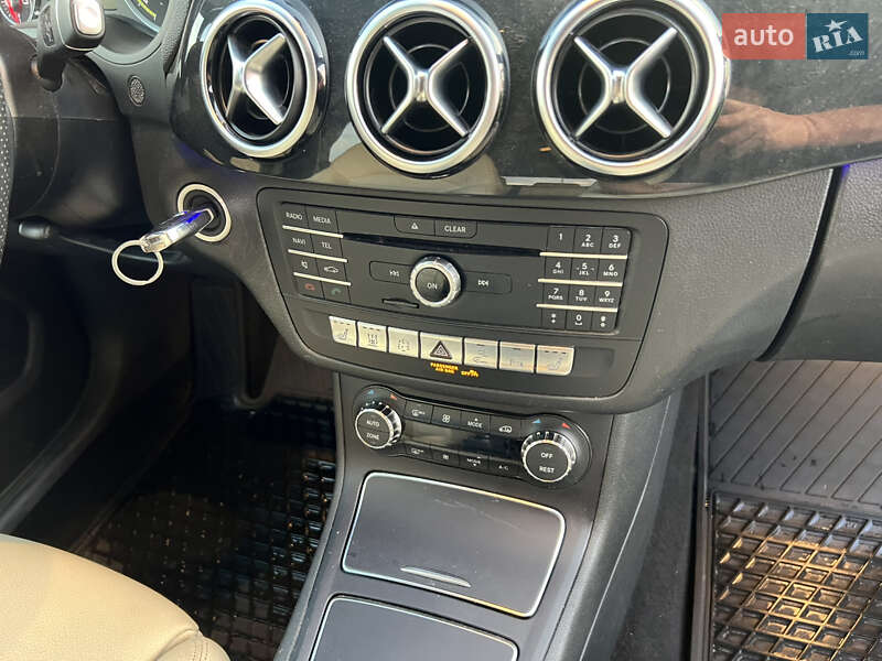 Mercedes-Benz B-Class 2015