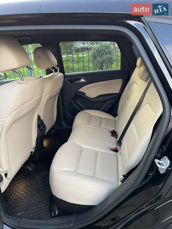 Mercedes-Benz B-Class 2015