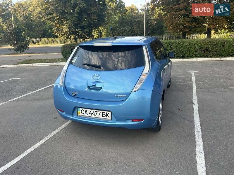 Nissan Leaf 2011