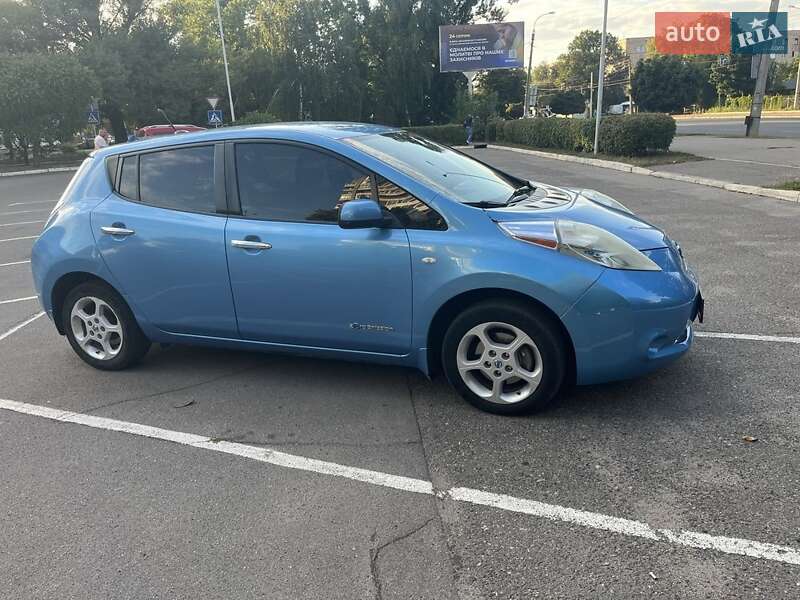 Nissan Leaf 2011