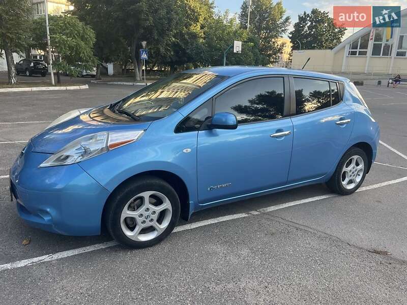 Nissan Leaf 2011