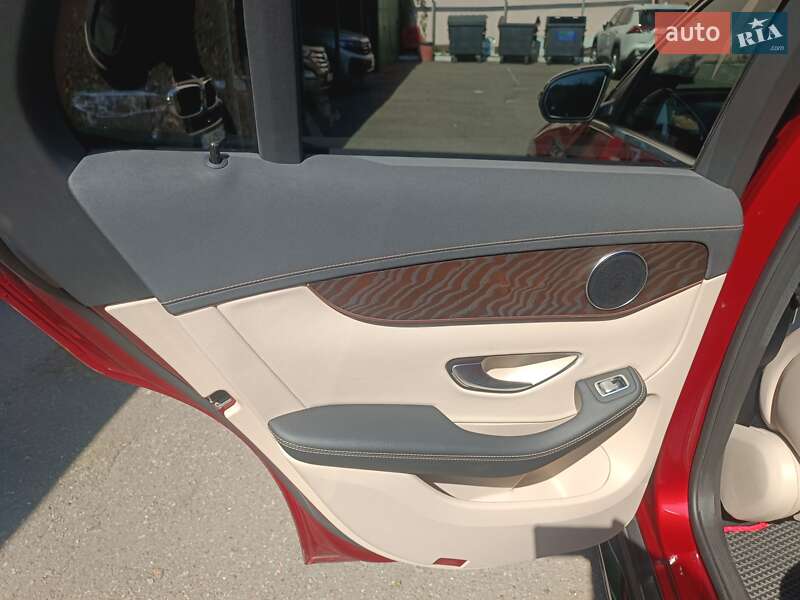 Mercedes-Benz EQC 2021