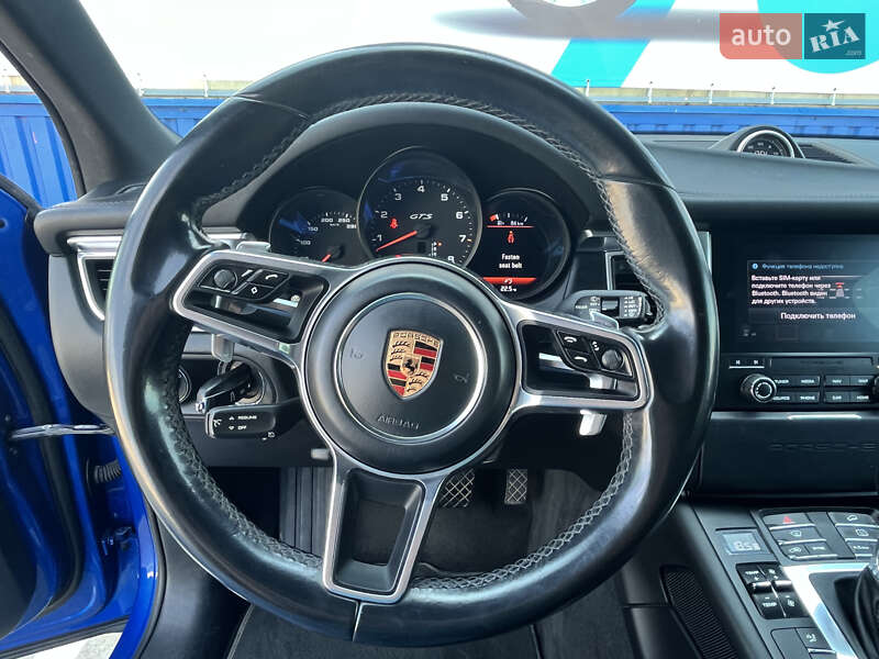 Porsche-0