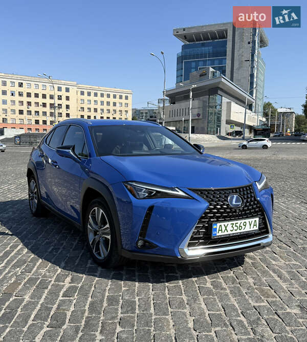 Lexus UX 2020