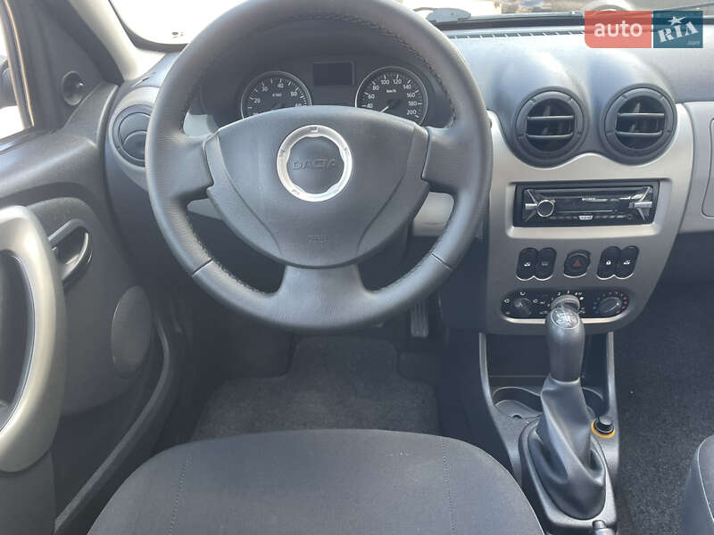 Dacia Sandero 2010