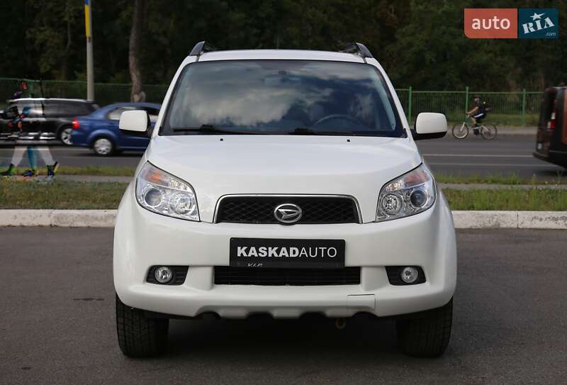 Daihatsu-4