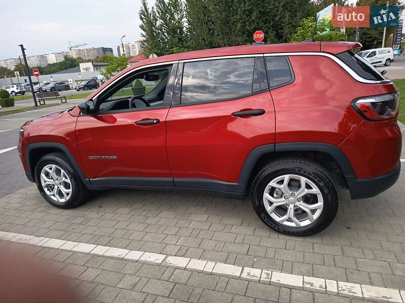 Jeep Compass 2024