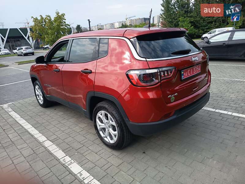 Jeep Compass 2024