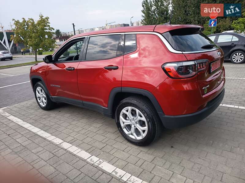 Jeep Compass 2024